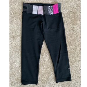 Lululemon Wunder Under Capri Leggings